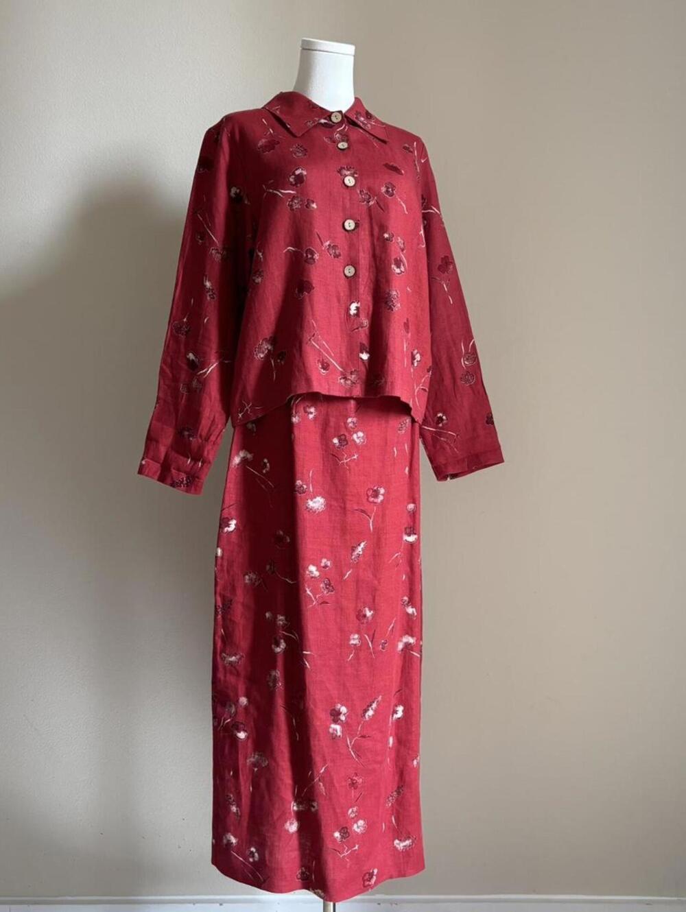 Red linen floral skirt and button up set - Picture 4 of 8